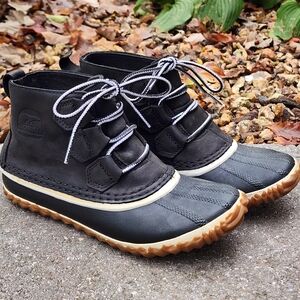SOREL BOOTS SZ 6.5